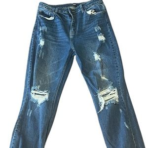FASHION NOVA Used Womans Jeans 9 Skinny Medium Wash Ripped Knees